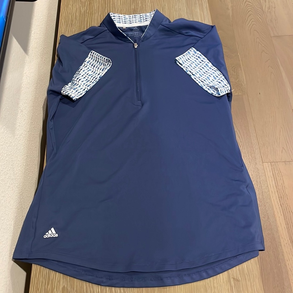 Women’s Adidas Golf Shirt Size M EUC